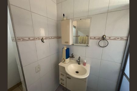 Casa à venda com 135m², 2 quartos e 3 vagasBanheiro 2