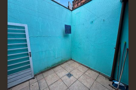 Casa à venda com 135m², 2 quartos e 3 vagasQuintal 