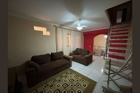 Sala  de casa à venda com 2 quartos, 135m² em Vila Sao Francisco (zona Leste), São Paulo