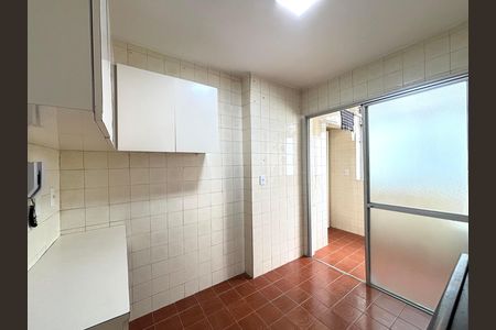 Apartamento para alugar com 65m², 2 quartos e 1 vaga Apartamento para alugar com 65m², 2 quartos e 1 vagaCozinha