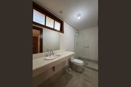 Casa de condomínio para alugar com 204m², 5 quartos e 2 vagas Casa de condomínio para alugar com 204m², 5 quartos e 2 vagasBanheiro 1
