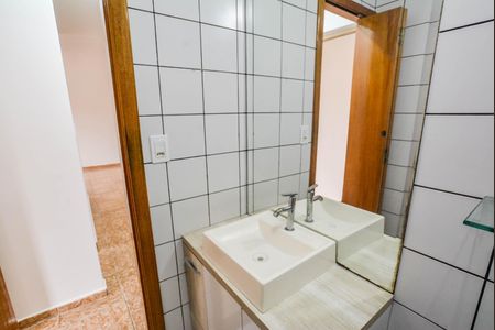 Apartamento à venda com 52m², 2 quartos e 1 vaga Apartamento à venda com 52m², 2 quartos e 1 vagaBanheiro