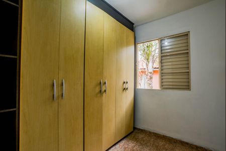 Quarto 1 de apartamento à venda com 2 quartos, 52m² em Jardim Santo André, Santo André