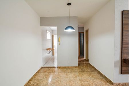 Sala de apartamento à venda com 2 quartos, 52m² em Jardim Santo André, Santo André