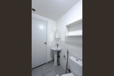 Apartamento à venda com 34m², 2 quartos e 1 vaga Apartamento à venda com 34m², 2 quartos e 1 vagaBanheiro