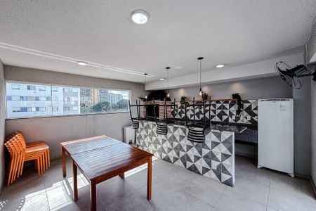 Apartamento à venda com 34m², 2 quartos e 1 vaga Apartamento à venda com 34m², 2 quartos e 1 vagaÁrea comum - Churrasqueira