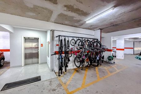 Apartamento à venda com 34m², 2 quartos e 1 vaga Apartamento à venda com 34m², 2 quartos e 1 vagaÁrea comum