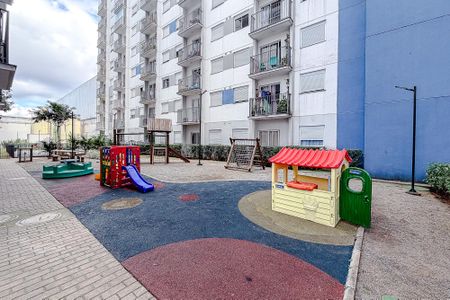 Apartamento à venda com 34m², 2 quartos e 1 vaga Apartamento à venda com 34m², 2 quartos e 1 vagaÁrea comum - Playground