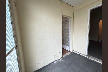 Sala de casa para alugar com 1 quarto, 34m² em Vila Valqueire, Rio de Janeiro