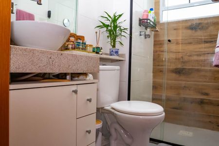 Apartamento à venda com 44m², 2 quartos e 1 vagaBANHEIRO