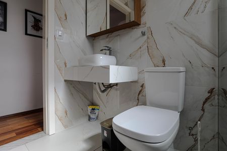 Apartamento para alugar com 58m², 2 quartos e 1 vaga Apartamento para alugar com 58m², 2 quartos e 1 vagaBanheiro