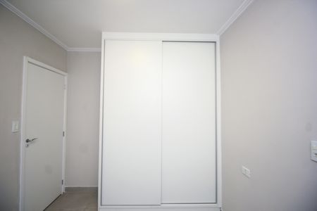 Quarto de apartamento à venda com 1 quarto, 76m² em Parque das Nações, Santo André