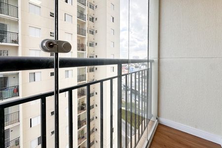 Apartamento para alugar com 49m², 2 quartos e 1 vaga Apartamento para alugar com 49m², 2 quartos e 1 vagaSacada
