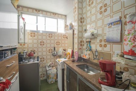 Cozinha e Área de Serviço de apartamento para alugar com 1 quarto, 60m² em Mutondo, São Gonçalo