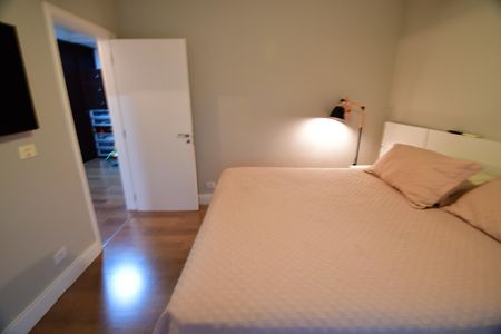 Casa de condomínio para alugar com 280m², 4 quartos e 4 vagasQuarto 4 - Suíte