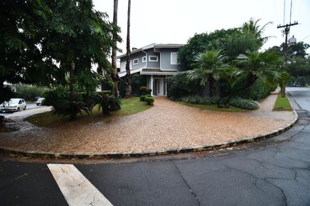 Casa de condomínio para alugar com 280m², 4 quartos e 4 vagasFachada