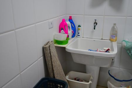 Casa de condomínio para alugar com 280m², 4 quartos e 4 vagasÁrea de Serviço