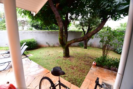 Casa de condomínio para alugar com 280m², 4 quartos e 4 vagasJardim