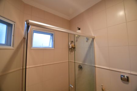 Casa de condomínio para alugar com 280m², 4 quartos e 4 vagasBanheiro Social