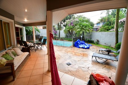 Casa de condomínio para alugar com 280m², 4 quartos e 4 vagasVaranda