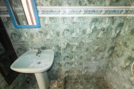 Casa para alugar com 248m², 2 quartos e 2 vagasBanheiro Social