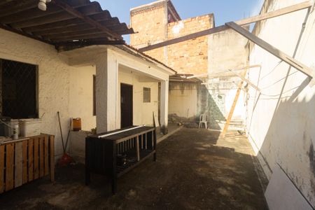 Casa para alugar com 248m², 2 quartos e 2 vagasCozinha e Área de Serviço