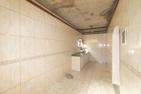 Casa para alugar com 248m², 2 quartos e 2 vagasCozinha e Área de Serviço