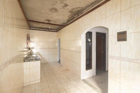 Casa para alugar com 248m², 2 quartos e 2 vagasCozinha e Área de Serviço