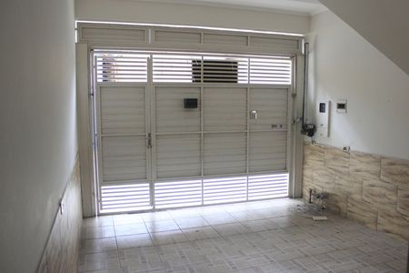 Casa à venda com 215m², 2 quartos e 1 vagaGaragem