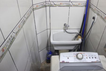 Casa à venda com 215m², 2 quartos e 1 vagaLavanderia