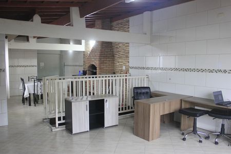 Casa à venda com 215m², 2 quartos e 1 vagaVaranda