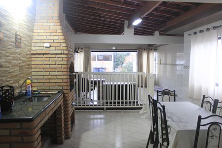 Casa à venda com 215m², 2 quartos e 1 vagaEspaço Gourmet