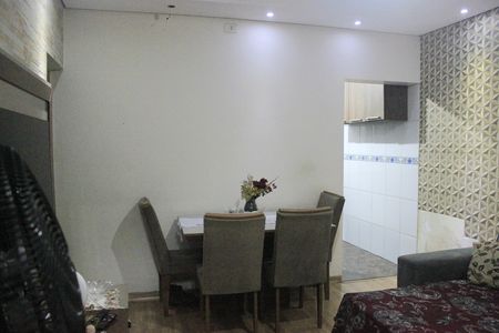 Sala de casa para alugar com 2 quartos, 215m² em Taboão, Guarulhos