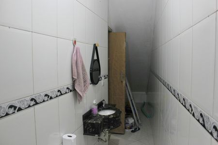 Casa à venda com 215m², 2 quartos e 1 vagaBanheiro 1
