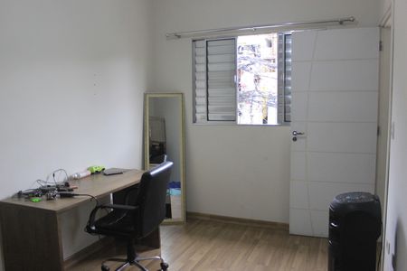 Casa à venda com 215m², 2 quartos e 1 vagaQuarto 