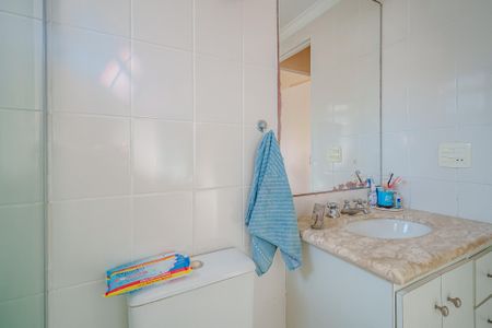 Banheiro de apartamento à venda com 3 quartos, 84m² em Vila Gomes, São Paulo