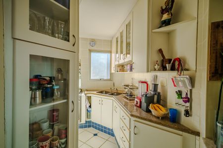 Apartamento à venda com 84m², 3 quartos e 2 vagas Apartamento à venda com 84m², 3 quartos e 2 vagasCozinha
