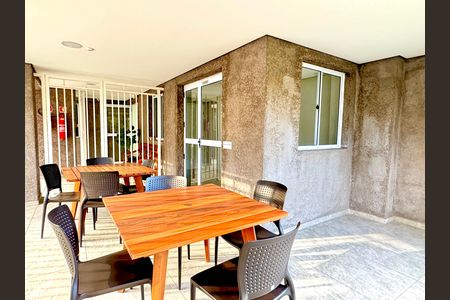 Apartamento para alugar com 47m², 2 quartos e 1 vagaÁrea comum - Salão de festas