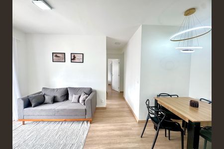 Apartamento para alugar com 47m², 2 quartos e 1 vagaDetalhe Sala