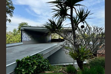 Casa de condomínio à venda com 450m², 3 quartos e 6 vagas