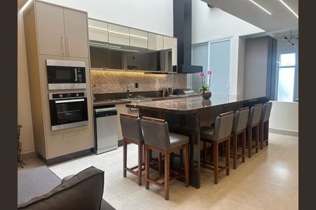 Casa de condomínio à venda com 134m², 3 quartos e 4 vagas