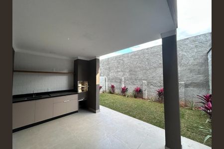 Casa de condomínio à venda com 145m², 3 quartos e 4 vagas