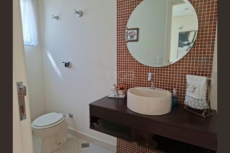 Casa de condomínio à venda com 267m², 3 quartos e 4 vagas