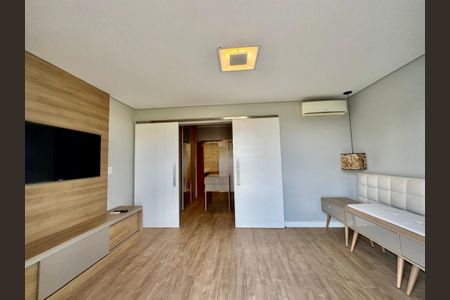 Casa de condomínio à venda com 336m², 3 quartos e 4 vagas