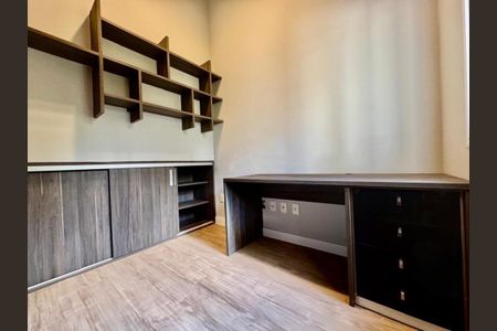 Casa de condomínio à venda com 336m², 3 quartos e 4 vagas