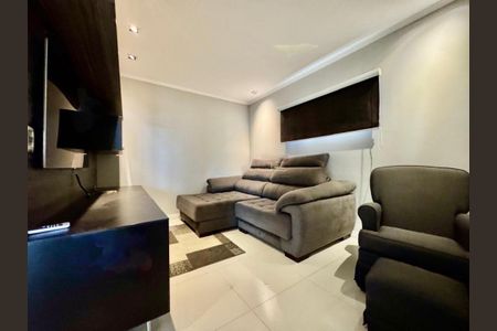 Casa de condomínio à venda com 336m², 3 quartos e 4 vagas