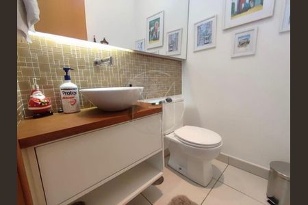 Casa de condomínio à venda com 260m², 3 quartos e 4 vagas