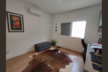 Casa de condomínio à venda com 260m², 3 quartos e 4 vagas