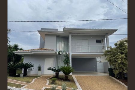 Casa de condomínio à venda com 275m², 3 quartos e 4 vagas