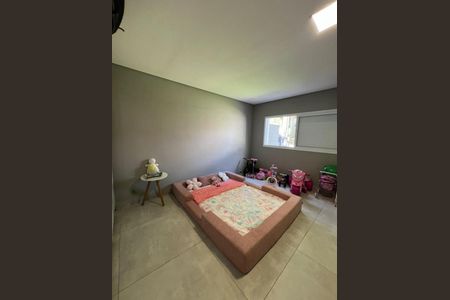Casa de condomínio à venda com 221m², 3 quartos e 4 vagas